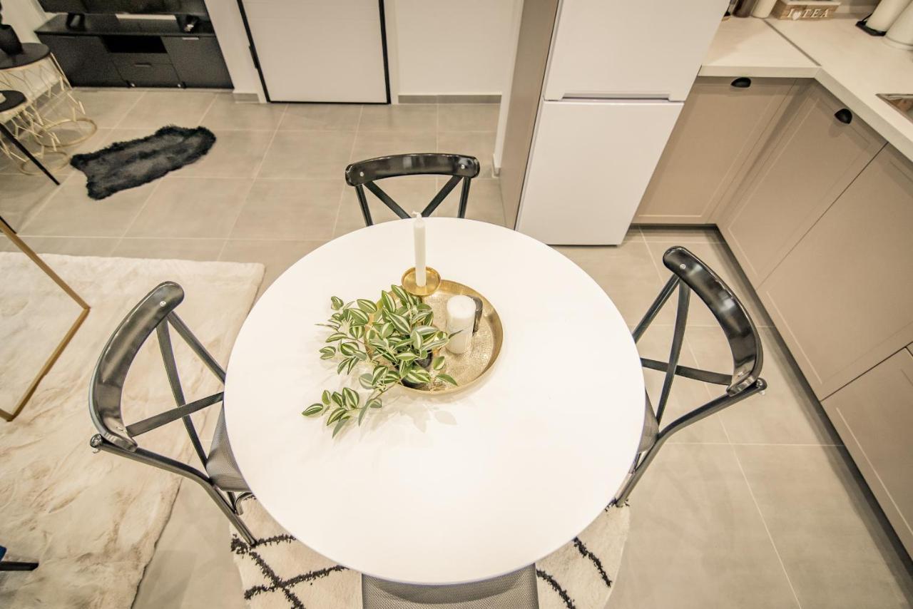 סלוניקי Apollo'S Apartment On Radio City Midas Home מראה חיצוני תמונה