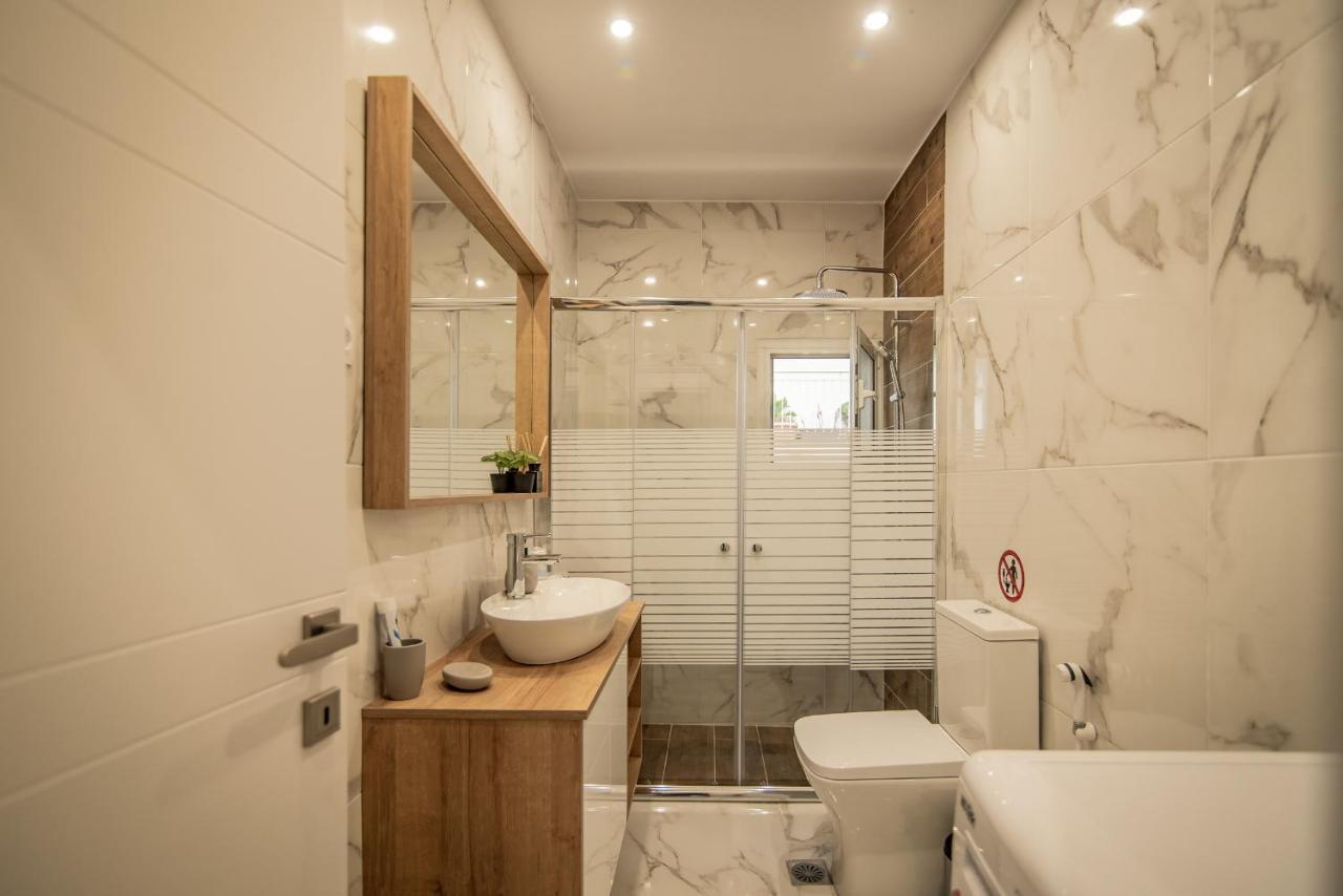 סלוניקי Apollo'S Apartment On Radio City Midas Home מראה חיצוני תמונה